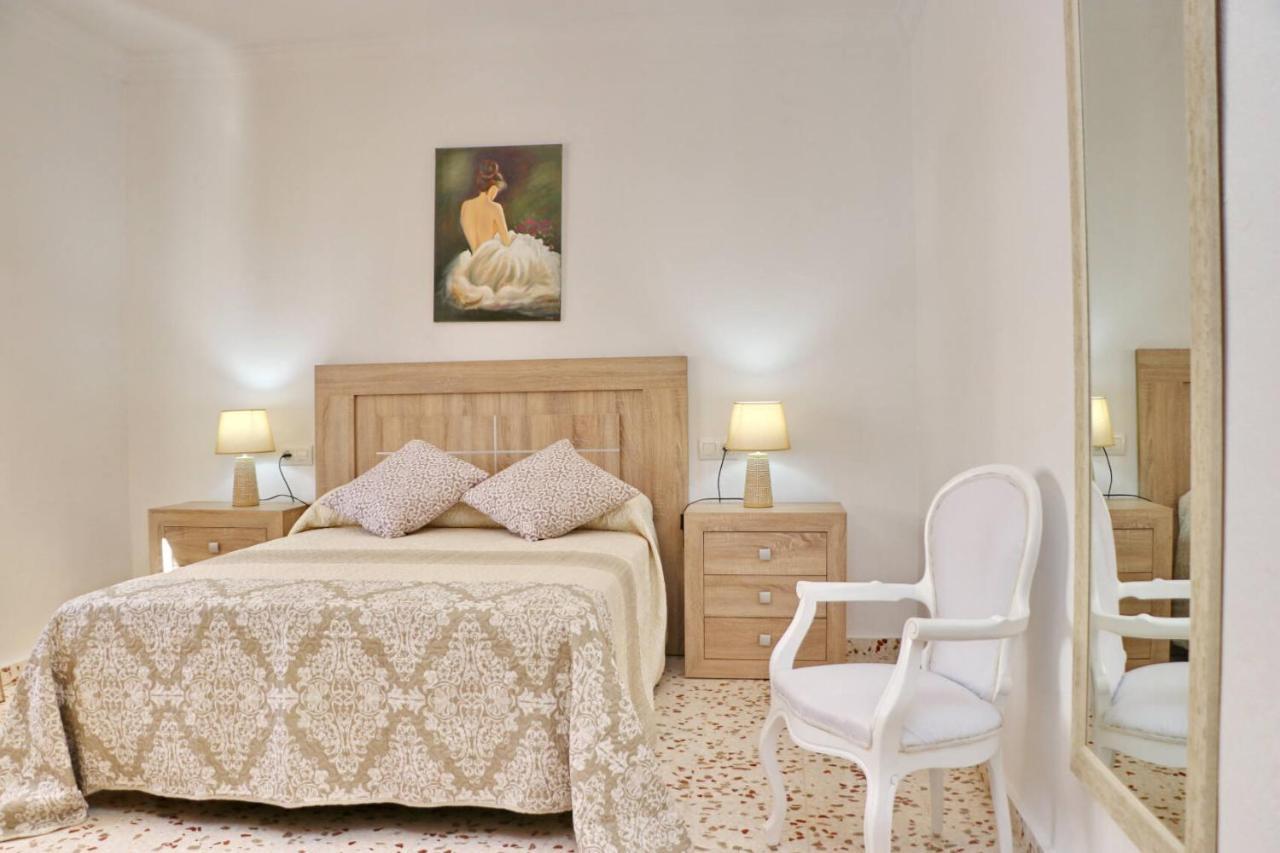 Apartamento Cortes Конил-де-ла-Фронтера Екстериор снимка