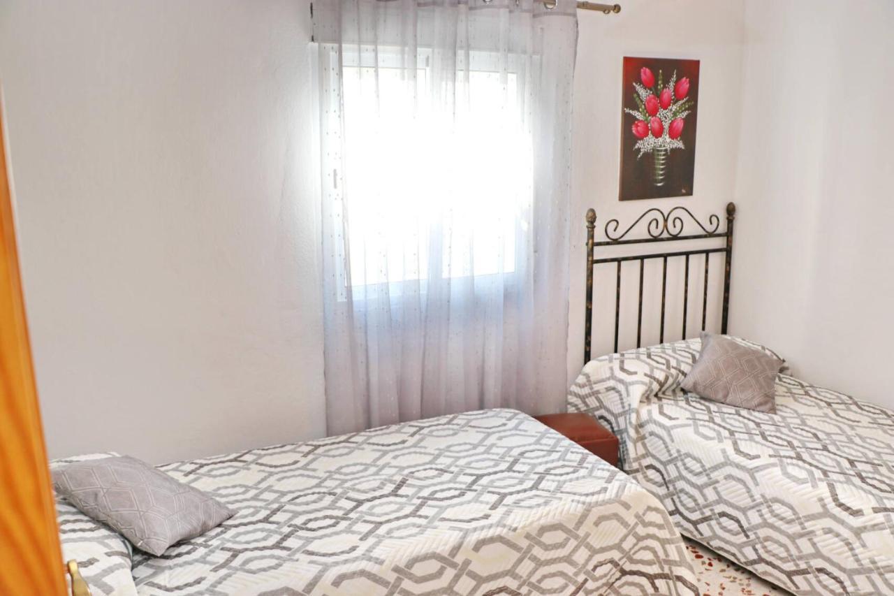 Apartamento Cortes Конил-де-ла-Фронтера Екстериор снимка