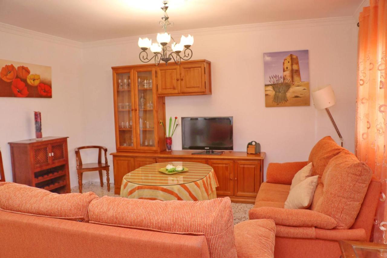 Apartamento Cortes Конил-де-ла-Фронтера Екстериор снимка